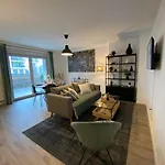 Apartman T3 Moderne - Proche Tram - Parking Prive *
