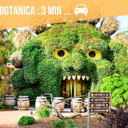 T3 Moderne - Proche Tram - Parking Prive Lägenhet