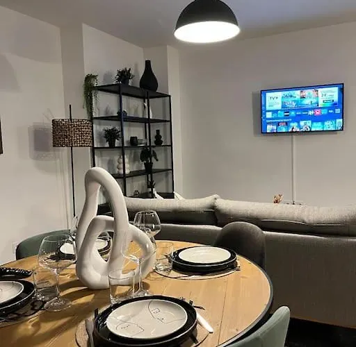 T3 Moderne - Proche Tram - Parking Prive Angers